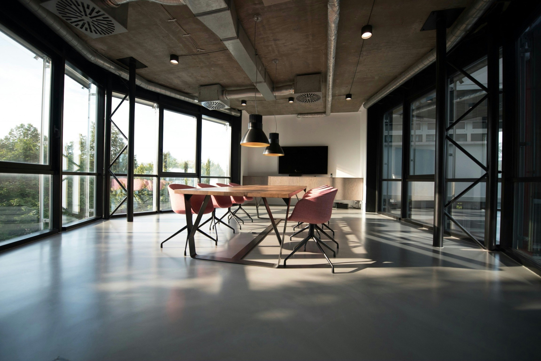 Photo of conference room by Nastuh Abootalebi